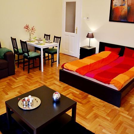 Caesar Apartman بودابست الغرفة الصورة