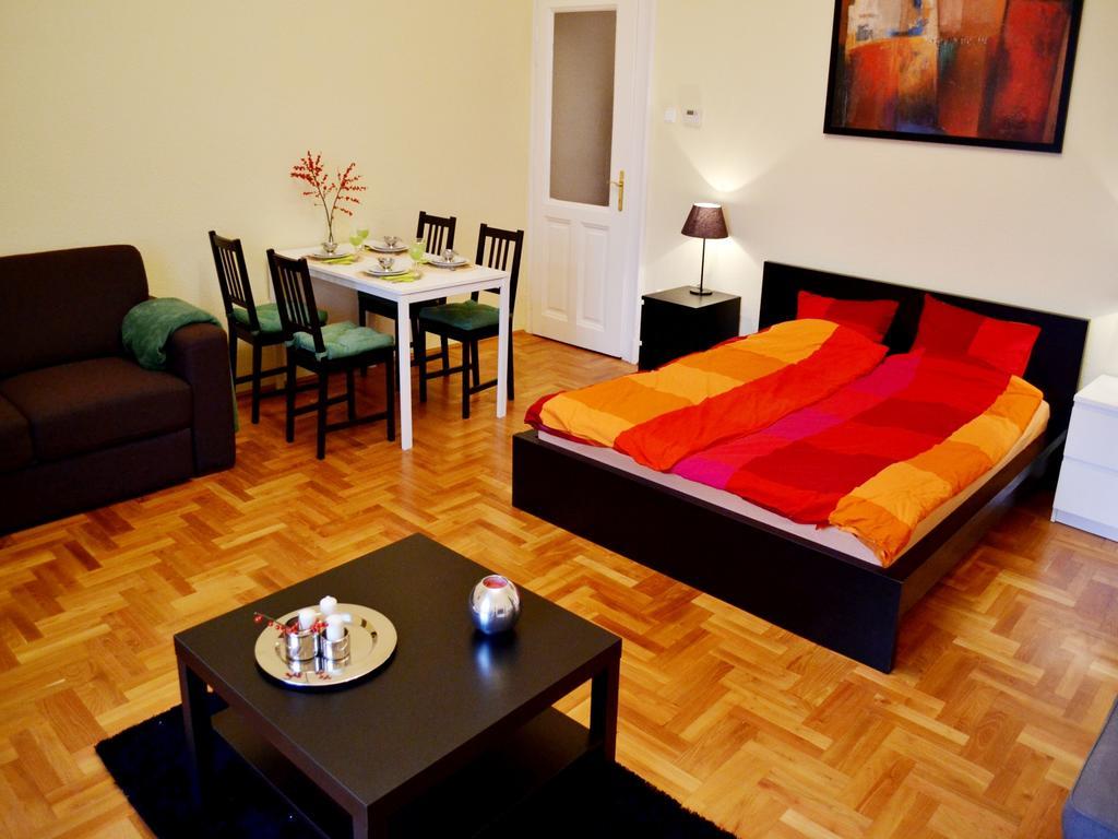 Caesar Apartman بودابست الغرفة الصورة