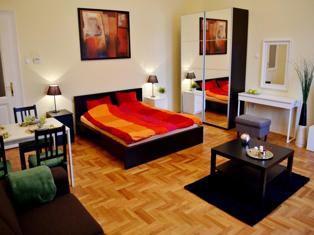 Caesar Apartman بودابست الغرفة الصورة