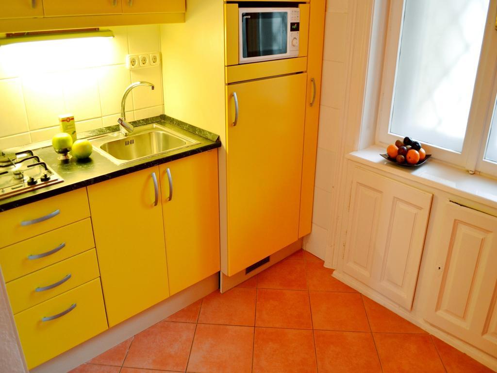 Caesar Apartman بودابست الغرفة الصورة